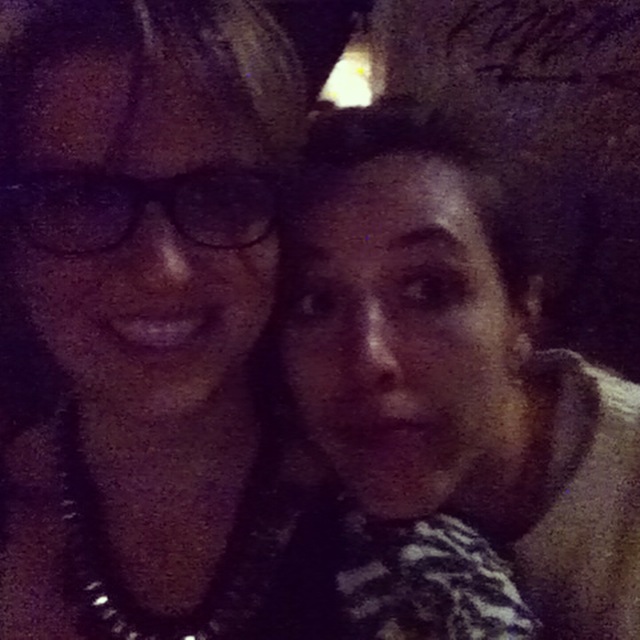 Die iPhone 4-Kamera beweist, was sie (nicht) kann: Selfie im Dunkeln. 